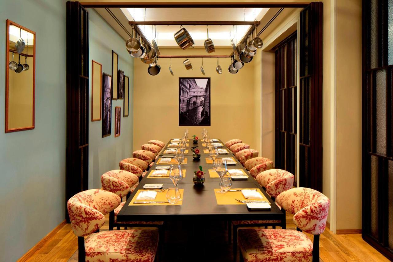 Vogo Abu Dhabi Golf Resort & Spa Formerly The Westin Abu Dhabi Golf Resort & Spa Luaran gambar The private dining room at the restaurant